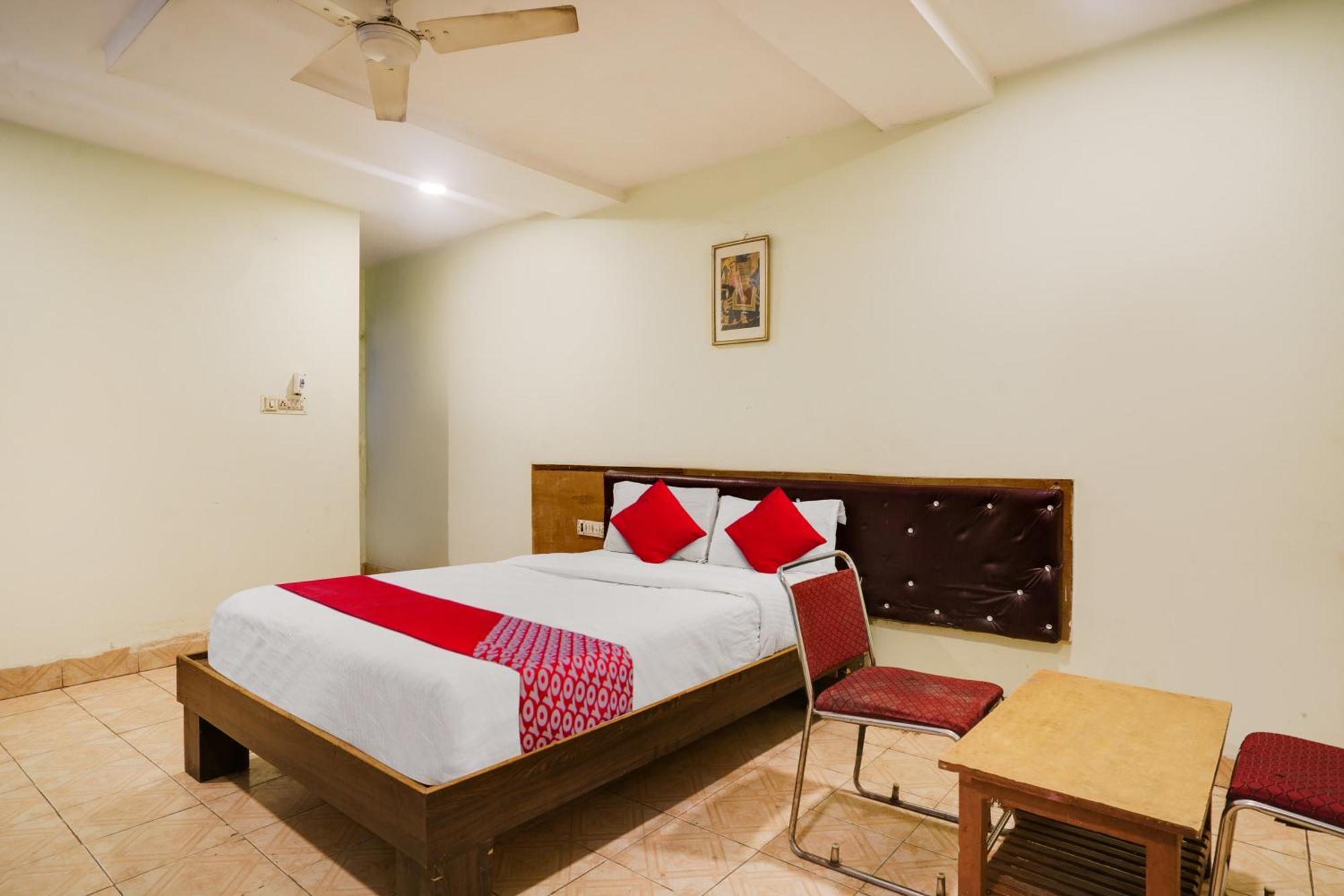 O Sree Simran Palace 3*