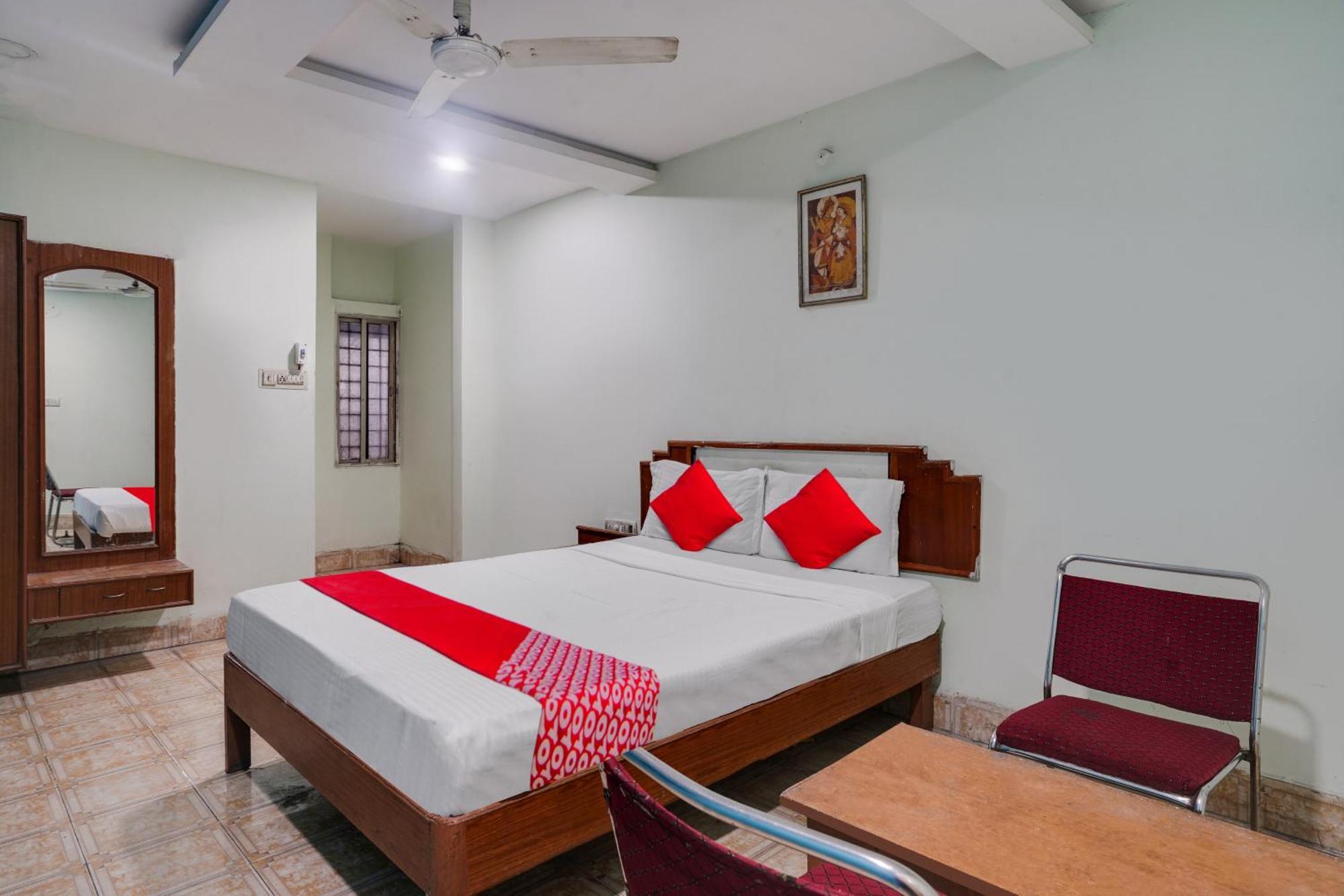 O Sree Simran Palace Hotel